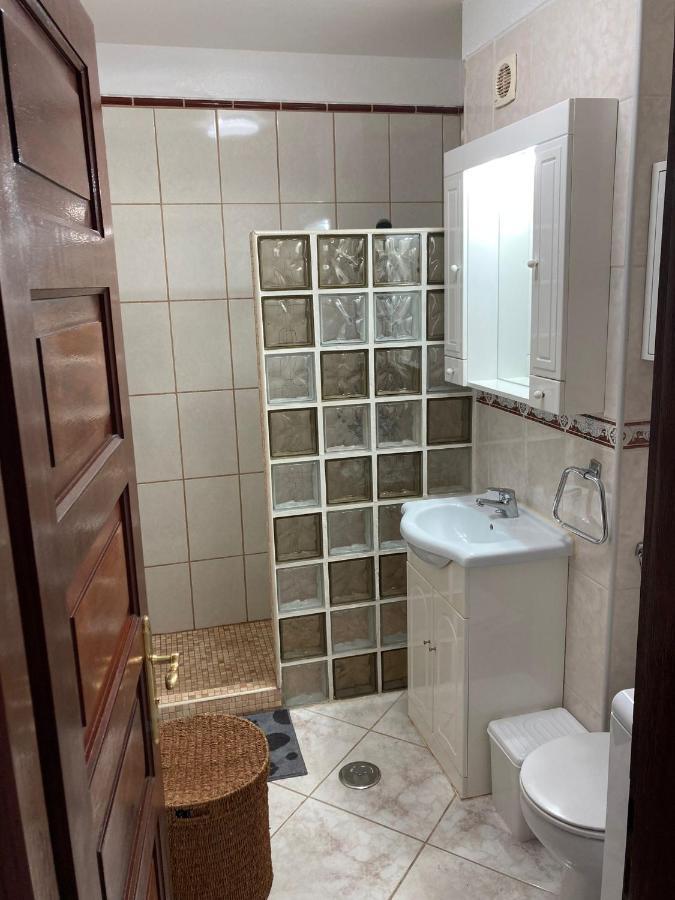 Victoria Court 2, Los Cristianos Guincho  Exteriör bild