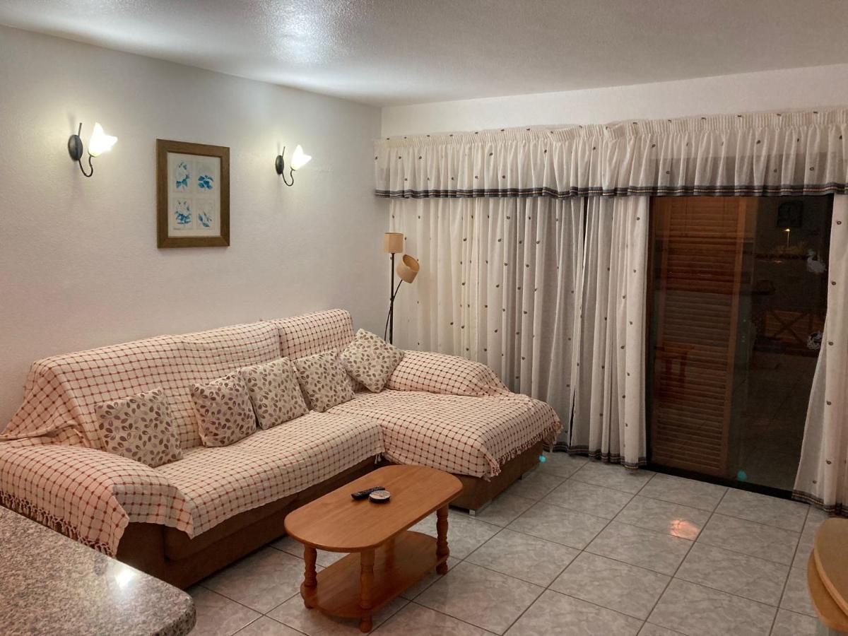Victoria Court 2, Los Cristianos Guincho  Exteriör bild